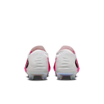 6. Nike Phantom 6 Low Elite FG T Football Boots IH1778-900