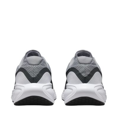 3. Nike Revolution 8 HJ9198 004 Men's Shoes