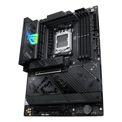 18. ASUS ROG STRIX X870-F GAMING WIFI AMD X870 Socket AM5 ATX