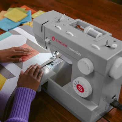 4. Singer SMC 4411 sewing machine