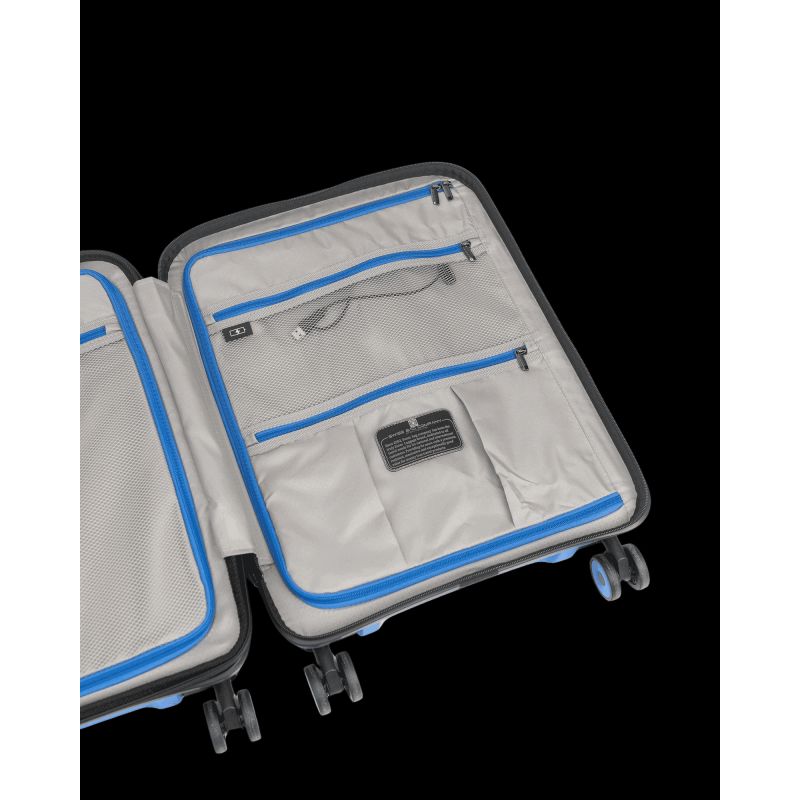15. SwissBags Echo cabin suitcase 55 cm 17785 sea