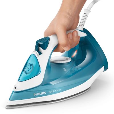 7. PHILIPS DST 3011/20 iron