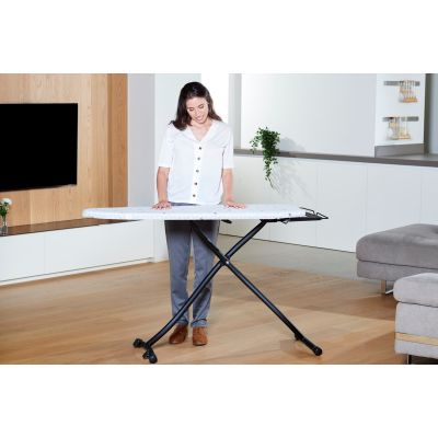 18. Taurus Argenta Elegance Ironing Board 994181000