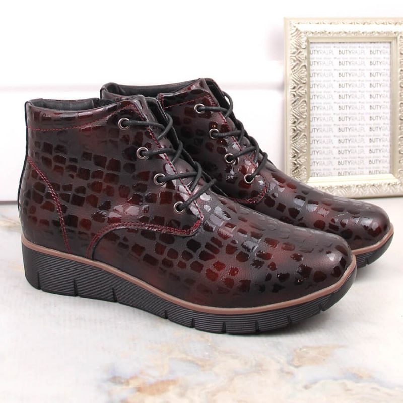 6. Insulated leather wedge ankle boots Filippo W PAW376B burgundy