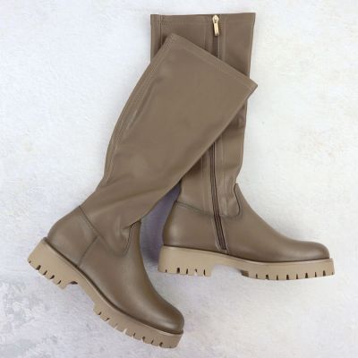 10. Women's khaki platform boots Potocki 25-12729