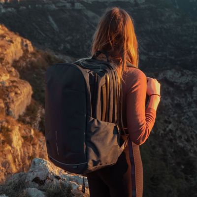 16. XD DESIGN ANTI-THEFT BACKPACK BOBBY EXPLORE BLACK P/N: P705.911