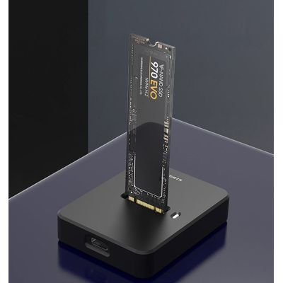 4. GEMBIRD M.2 SATA & NVME SSD DOCKING STATION BLACK