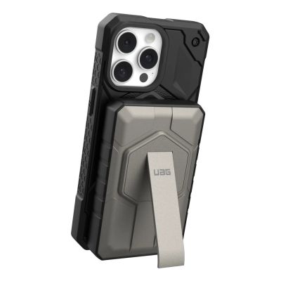 4. UAG Rugged 10K Power Bank – 10000 mAh with Stand, 10 W Wireless Charging, MagSafe Compatible, Cable Included (black/titanium)