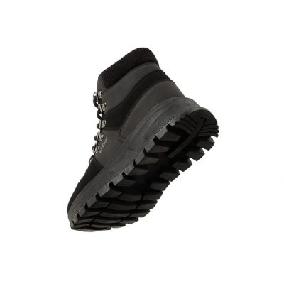 2. Lee Cooper women’s black insulated sport winter ankle boots