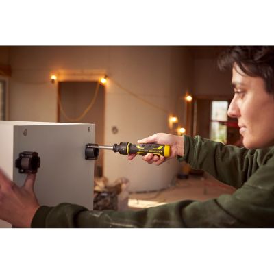 4. Speeddrive ratchet screwdriver with bits