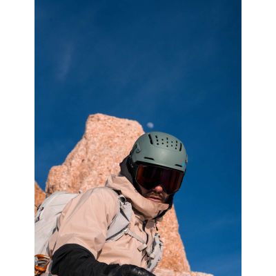 3. JULBO Hailot Freeride Mips helmet