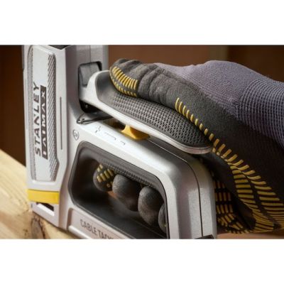 7. FATMAX CABLE STAPLER