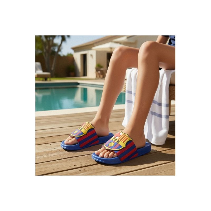 11. FC Barcelona Junior Flip Flops 2300007501