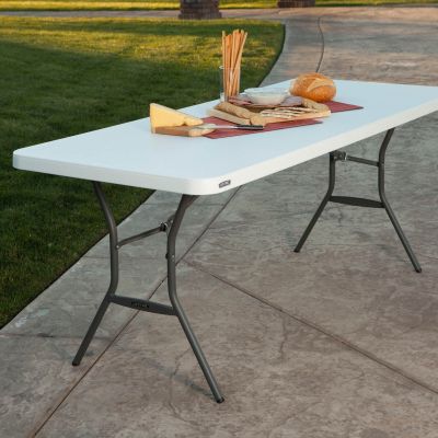 18. LIFETIME SEMI-COMMERCIAL FOLDING TABLE 183CM 25011