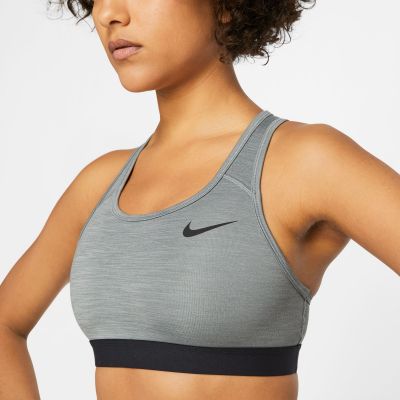 3. Nike Swoosh W Bra BV3900-084