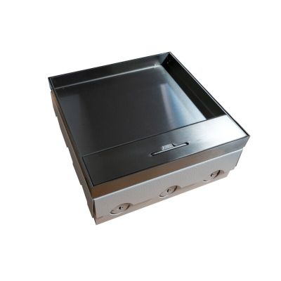 2. Floor box 12M - 12-module floor box for mounting sockets of the 22.5x45 mm (45x45 mm) standard, angled mounting