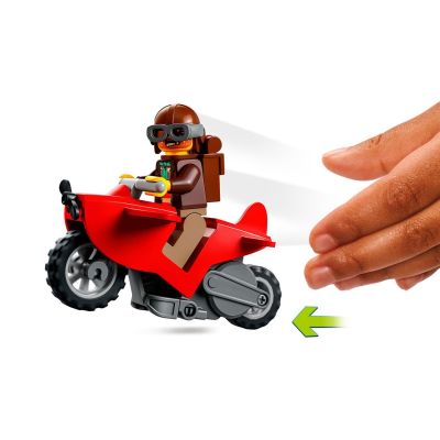 6. LEGO City 60342 Stunt Challenge: Shark Attack