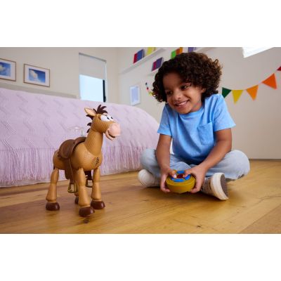 3. Disney Pixar JKV52 Kids Figure