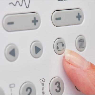 4. SINGER Elite CE677 Electric Sewing Machine White