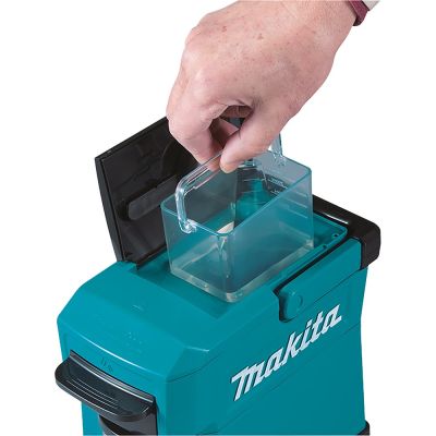 9. Accumulators kavos virimo apparatus Makita DCM501Z (be akumuliatoriaus ir pakrovejo) CXT/LXT