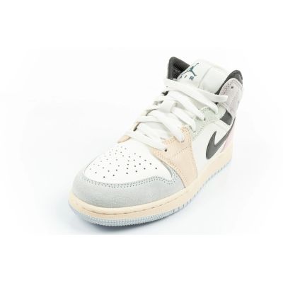 3. Nike Air Jordan 1 women's high-top sports shoes fashionable sneakers
