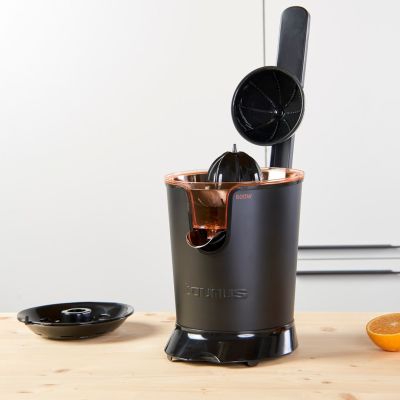 24. Taurus Easy Press 600 citrus juicer (600W)