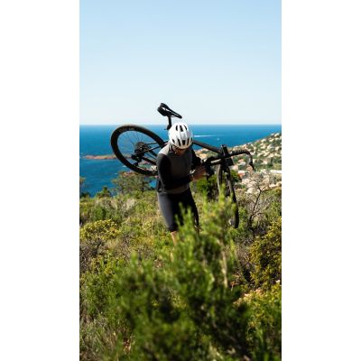 12. HJC CROSSER WHITE Bicycle Helmet size S