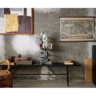 11. LEGO Harry Potter 76417 Gringotts Bank - Collector's Edition