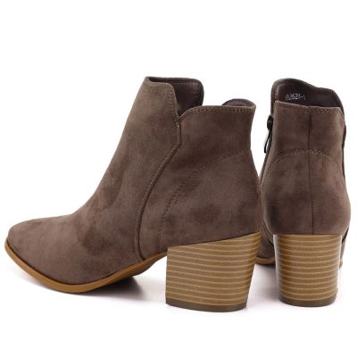 5. Women’s brown suede heeled ankle boots M.Daszyński MR2624-1