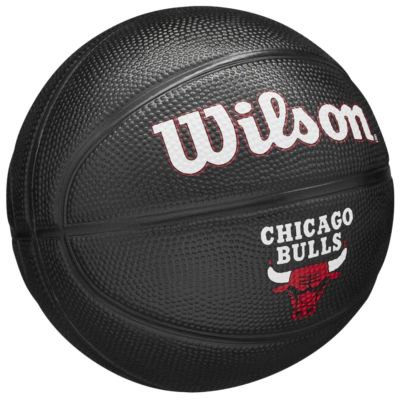 2. Wilson Team Tribute Chicago Bulls Mini Ball Jr WZ4017602XB