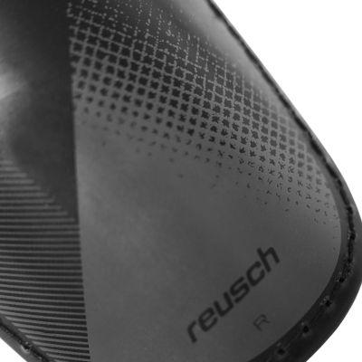 11. Reusch Shin Guard Compact Lite 5577047 7060 Soccer Shin Guards