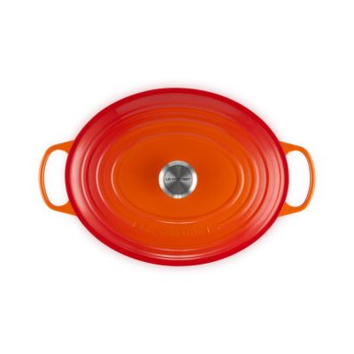 4. Le Creuset Signature Roaster Oval 33cm Red