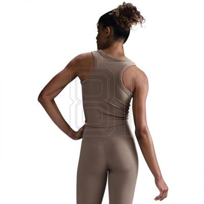 4. Nike Dri-Fit One Fitted Crop W T-shirt FN2806 233