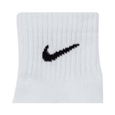 3. Nike Everyday Lightweight Ankle 3Pak socks SX7677-964