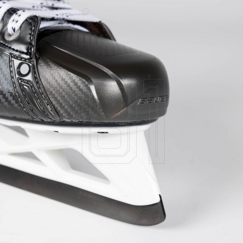 4. Goalie Skates Bauer Pro &#39;21 Int M 1058921