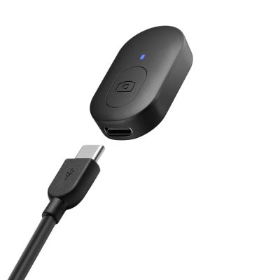 7. Spigen S581W MagSafe Bluetooth Selfie Stick and Tripod - Black