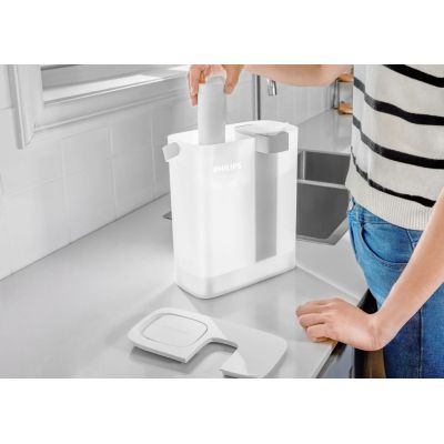 7. PHILIPS AWP2980WH/31 filter jug