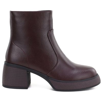 2. Women's leather ankle boots on a burgundy platform D&A S.Barski CR62-3369