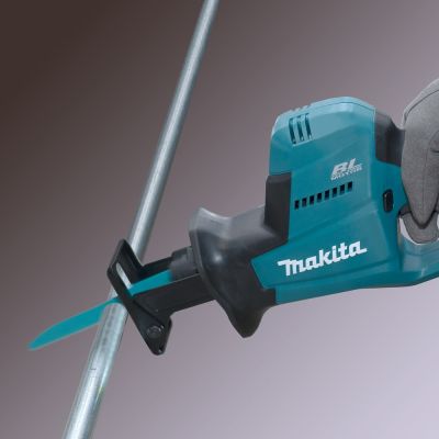 2. Makita DJR189Z Reciprocating Saw Black, Blue