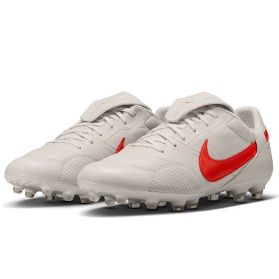 4. The Nike Premier 3 FG HM0265-010 shoes