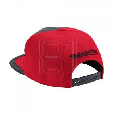 2. Mitchell & Ness NBA Chicago Bulls NBA Day One Snapback Bulls Cap 6HSSMM19224-CBUBKRD