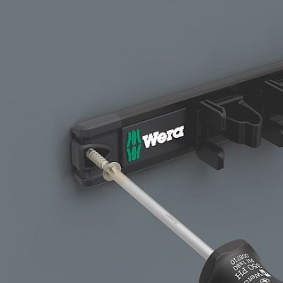 7. Kraftform screwdriver set on magnetic strip 9650