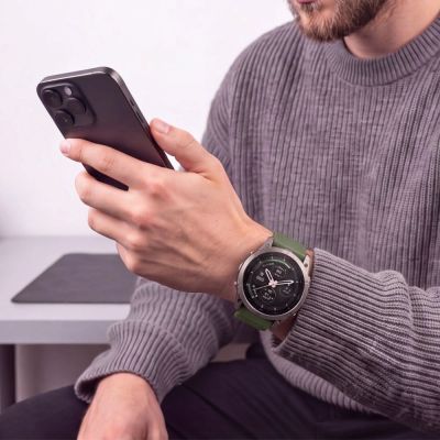 8. Tech-Protect Silicone Strap for Garmin Fenix 5 / 6 / 6 Pro / 7 / 8 / 8 Pro / E / 9 / 9 Pro (47 mm) – Green