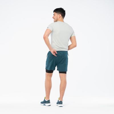 13. Men's VIER II Shorts