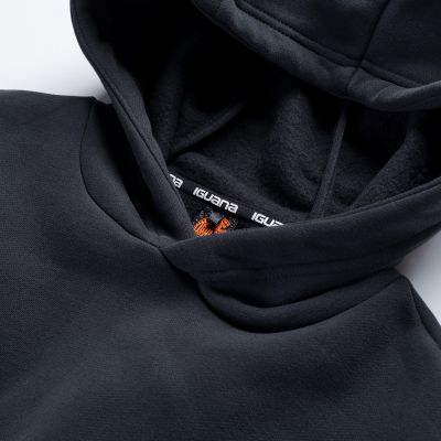 7. Pirumo W sweatshirt