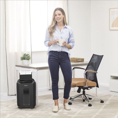 11. Fellowes AutoMAX 90M Mini-Cut Shredder Black