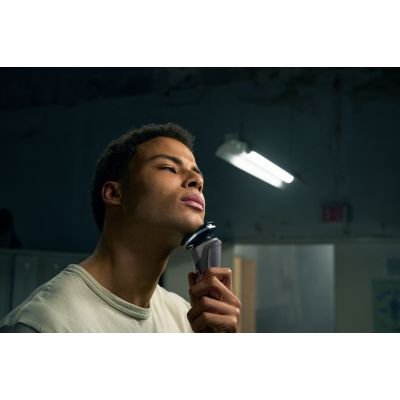 5. PHILIPS S5887/30 Series 5000 shaver