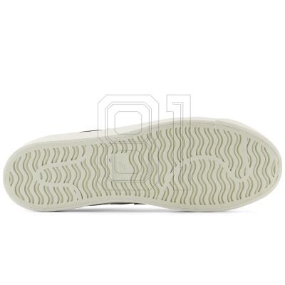 9. New Balance unisex BB100LBK shoes