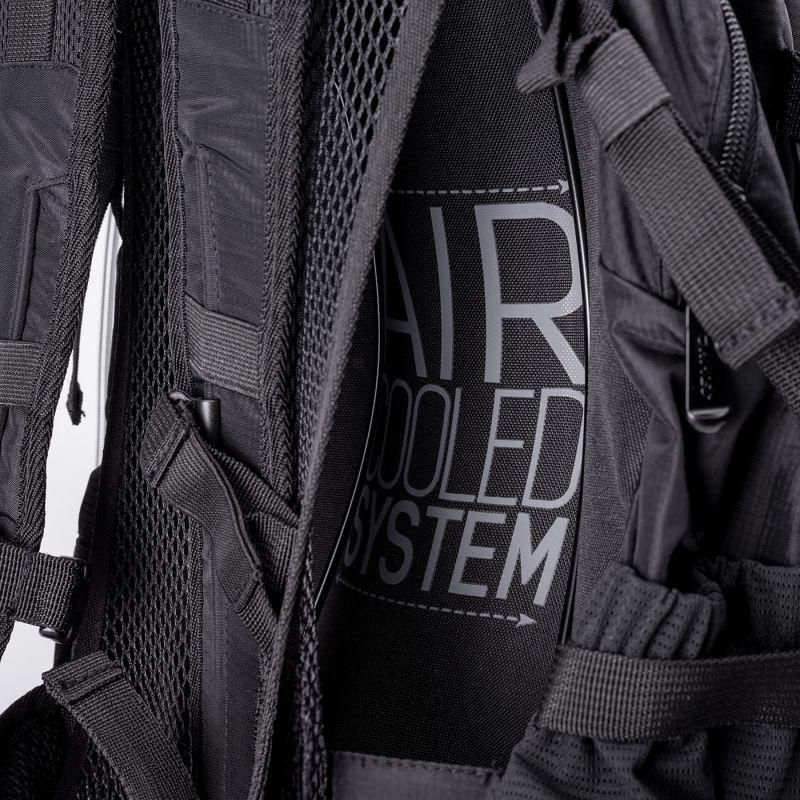 16. Hi-Tec V-Lite 24 backpack 92800556093