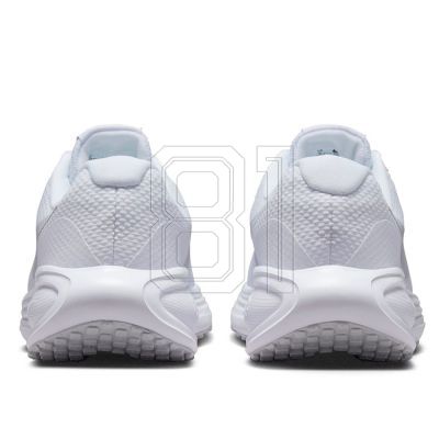 4. Nike Revolution 8 HJ8485-101 shoes